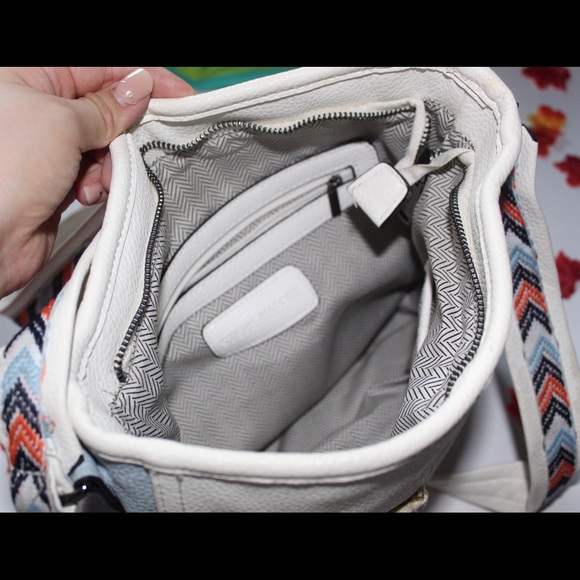 medium multi colored bag - Picture 3 of 4